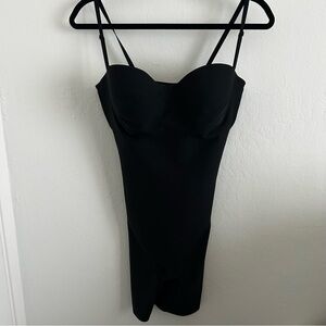 SKIMS Body Core Sculpt Underwire Mid Thigh Bodysuit in Onyx size Large